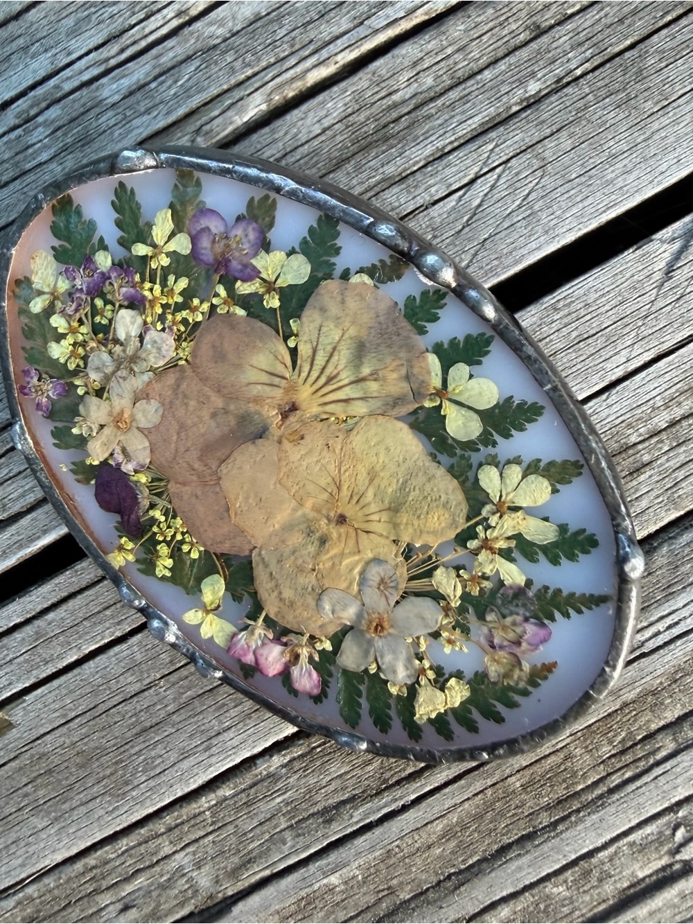 Soldered Metal Oval Dried Flowers Under Glass Over Milk Glass Brooch/Pin 2” - Picture 5 of 16